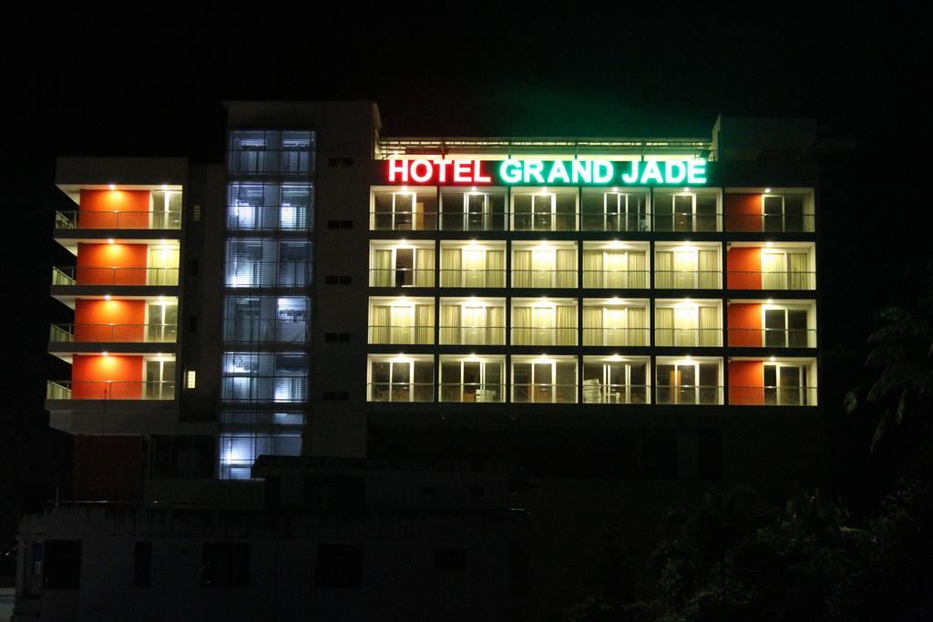 Grand Jade Hostel Mergui Exterior foto